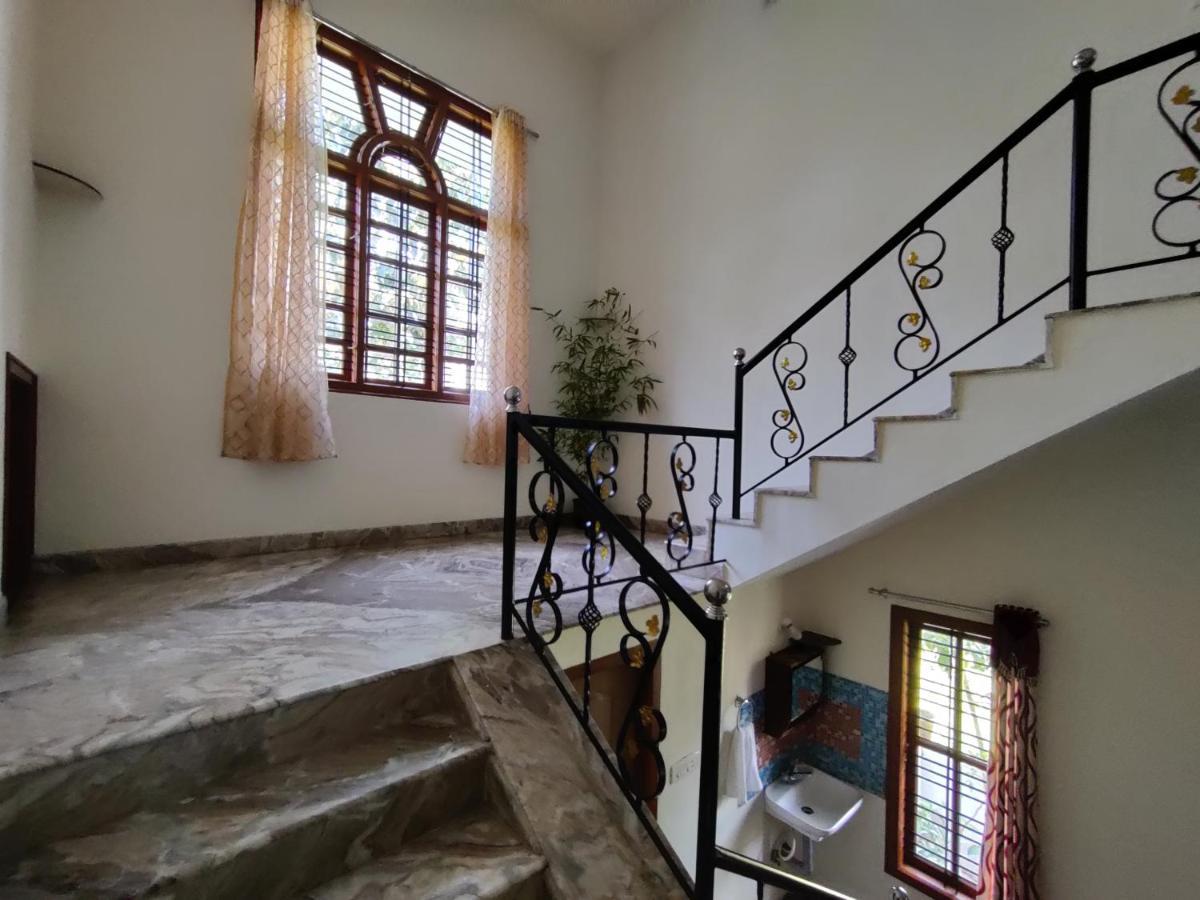 Spacious 3-Bedroom Private Villa In Mangalore - Ideal Getaway For Family And Friends エクステリア 写真