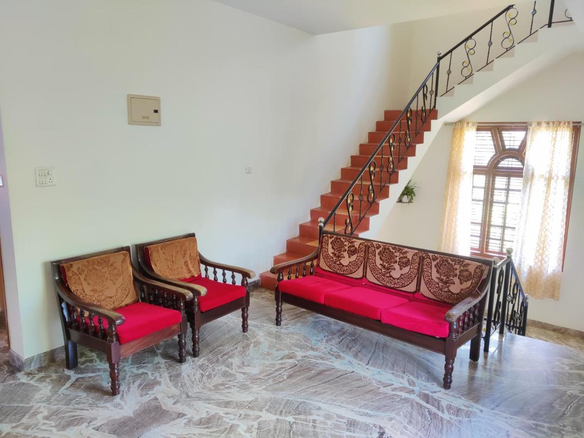 Spacious 3-Bedroom Private Villa In Mangalore - Ideal Getaway For Family And Friends エクステリア 写真