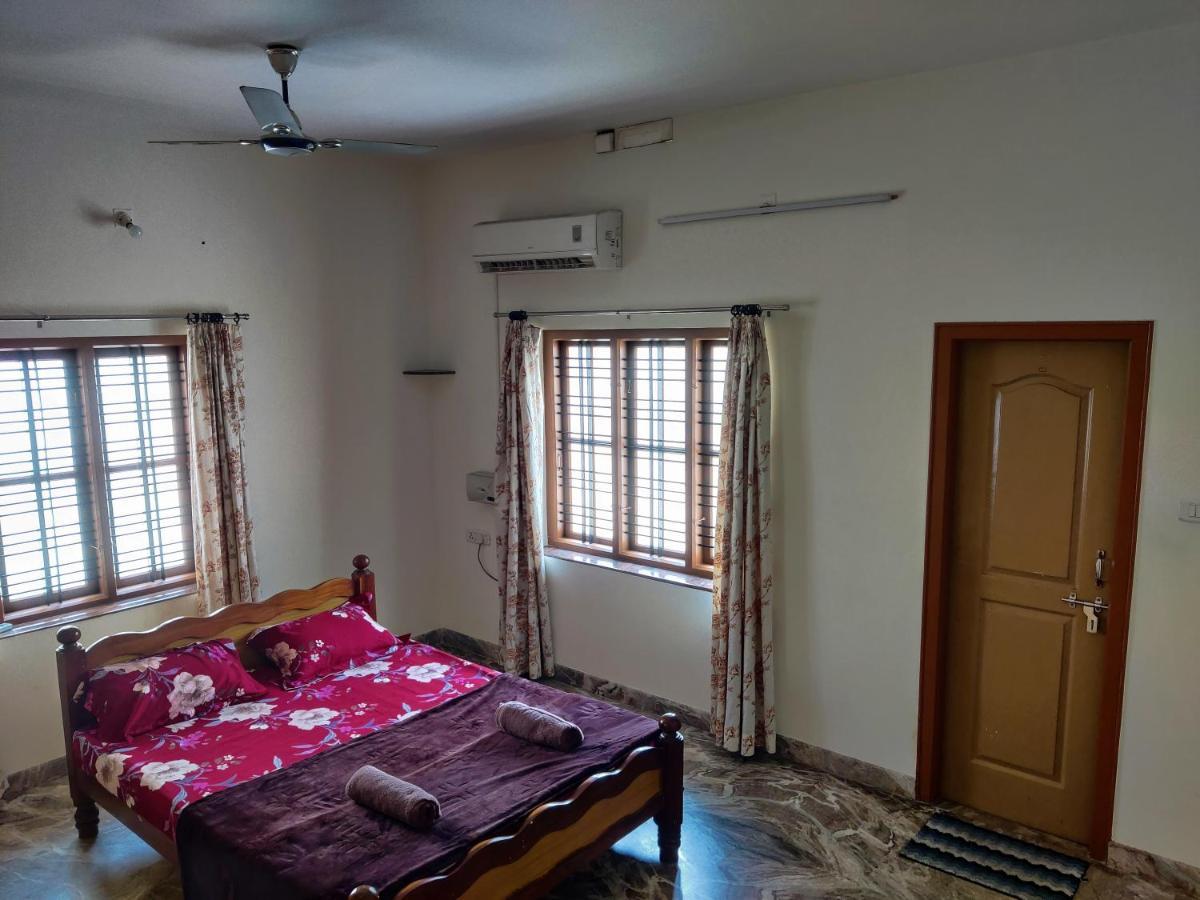 Spacious 3-Bedroom Private Villa In Mangalore - Ideal Getaway For Family And Friends エクステリア 写真