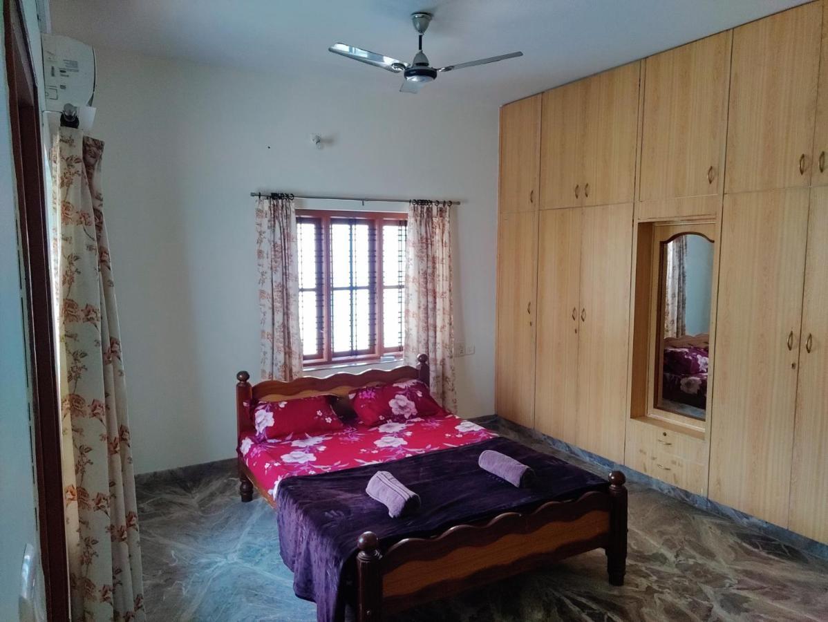 Spacious 3-Bedroom Private Villa In Mangalore - Ideal Getaway For Family And Friends エクステリア 写真