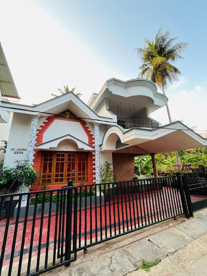 Spacious 3-Bedroom Private Villa In Mangalore - Ideal Getaway For Family And Friends エクステリア 写真