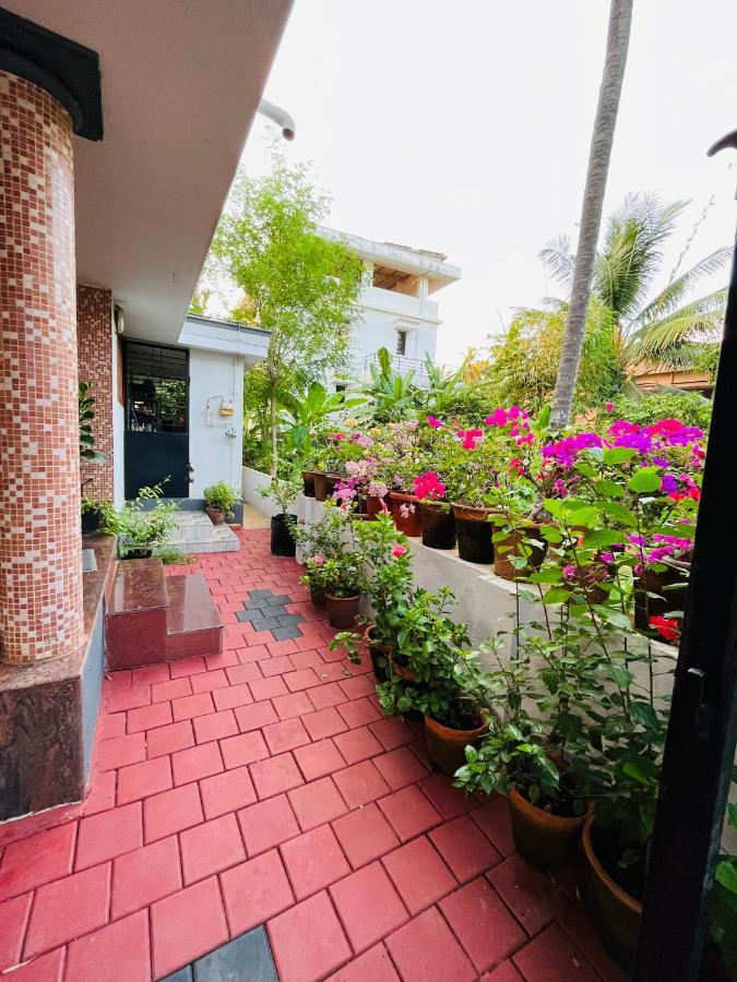Spacious 3-Bedroom Private Villa In Mangalore - Ideal Getaway For Family And Friends エクステリア 写真