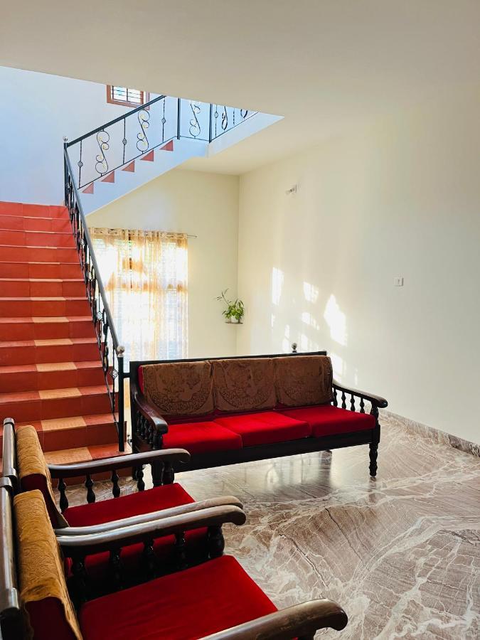 Spacious 3-Bedroom Private Villa In Mangalore - Ideal Getaway For Family And Friends エクステリア 写真